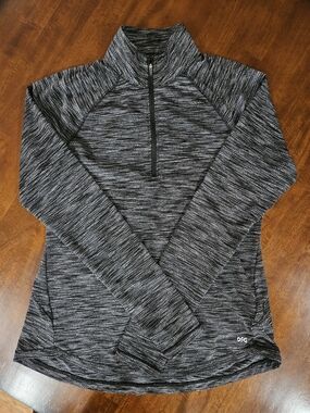 EUC DSG Women's Heathered Quarter-Zip Pullover